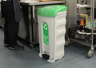 Poubelle HACCP pour cuisine professionnelle Nexus® Shuttle pour déchets alimentaires