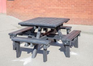 Table de pique-nique Pembridge™ pour environnement industriel d’extérieur